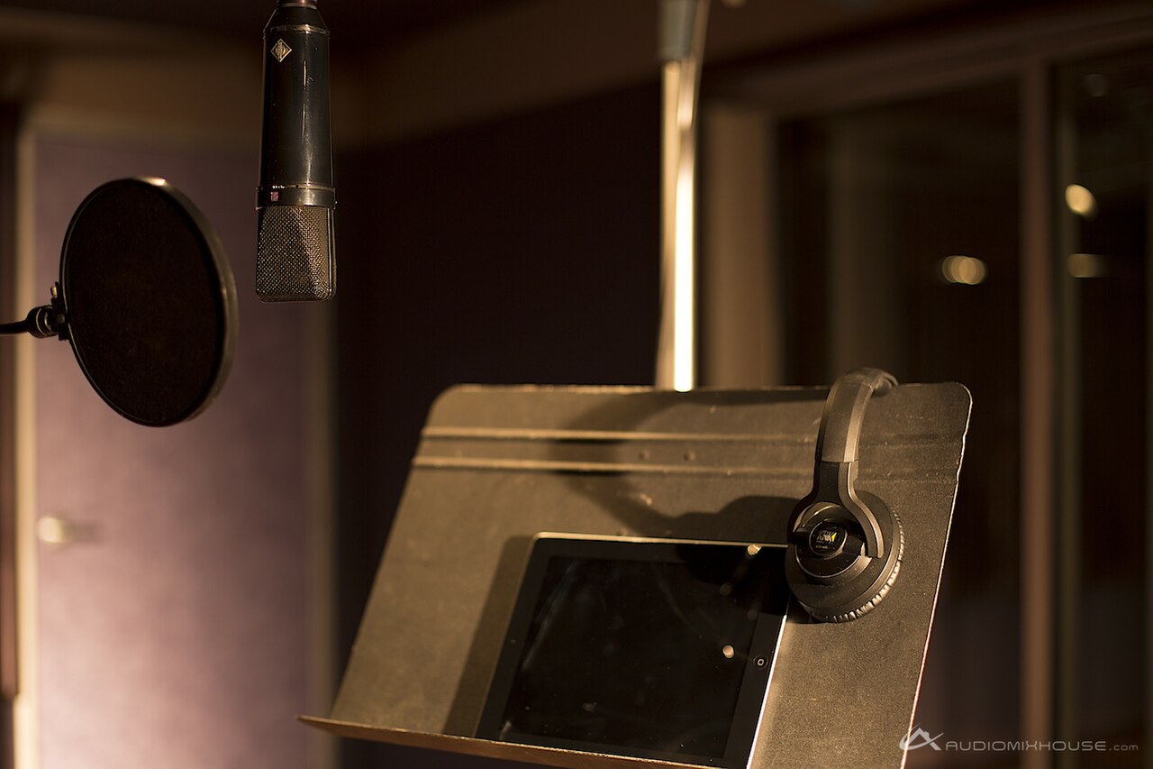 Micrófono en un estudio de grabación